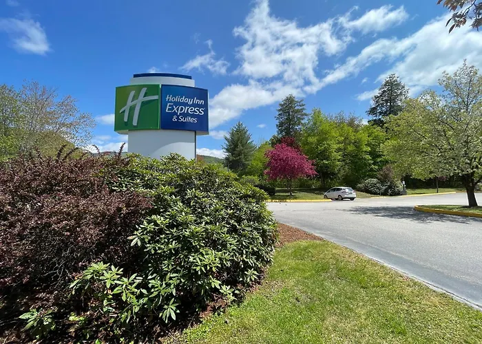 Holiday Inn Express & Suites - Lincoln East - White Mountains By Ihg